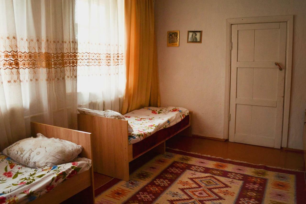 Guesthouse Bermet Tong Eksteriør bilde